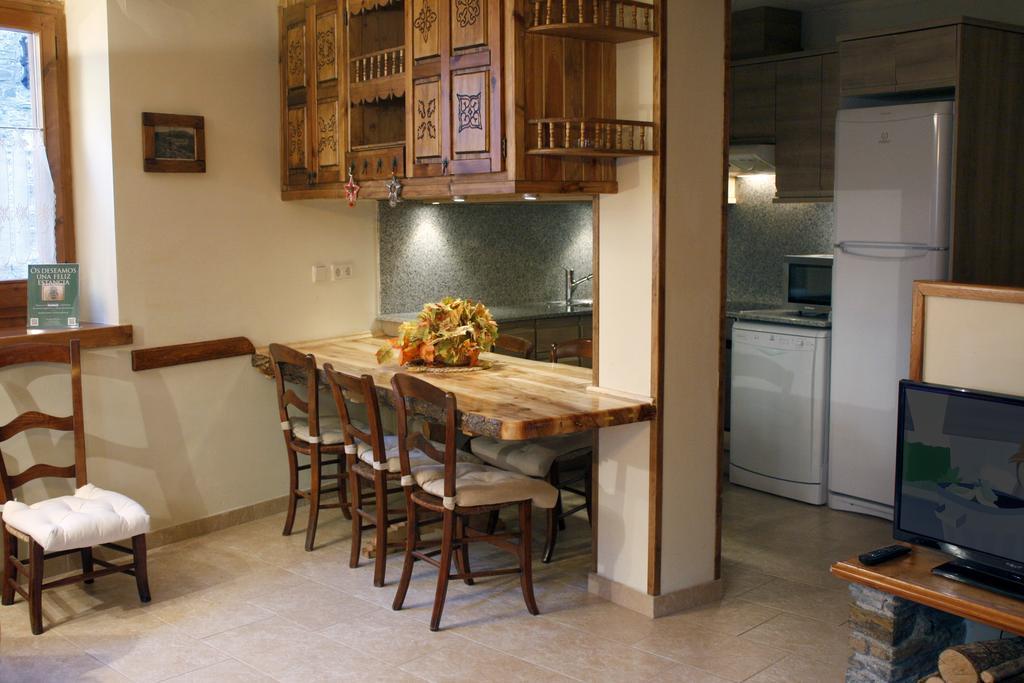 Mont Apartamentos Valle De Aran מראה חיצוני תמונה